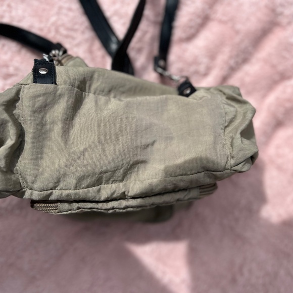 Baggallini covertable backpack-style bag, tan - Picture 6 of 7